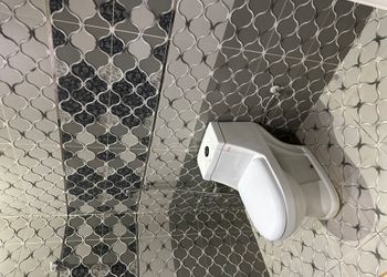 استديو بسرير ماستر وجلسة جانبية