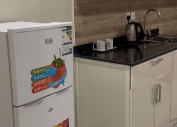 شقة بغرفتين نوم وصالة