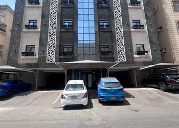 شقة بغرفة معيشة وغرفة نوم 