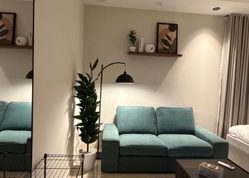 استديو بسرير ماستر وجلسة جانبية