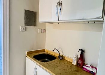 استديو بسرير ماستر