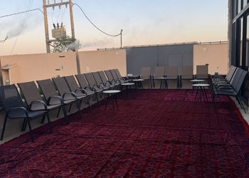 مزرعة بمجالس واسعة وأجواء ممتعة