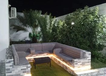 شاليه بصالة جلوس ومسبح داخلي