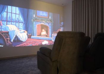  شقة غرفتين و صالة وغرفة سينما