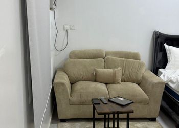 استديو هادئ بدخول ذاتي 