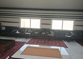 منتجع فندقي بمجالس فاخرة وغرف واسعة 