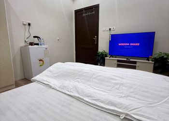 استديو بسرير ماستر 