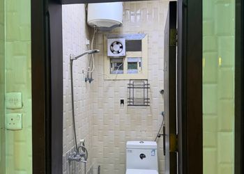 شقة بغرفة معيشة وغرفة نوم 