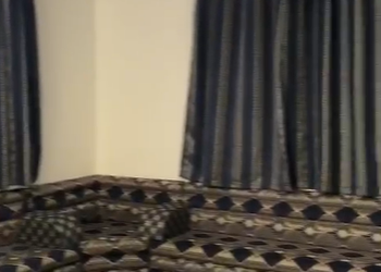 فيلا بمجالس وغرف نوم 