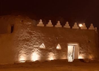استراحه بطراز شعبي 
