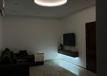 شقه غرفتين وصاله ومطبخ