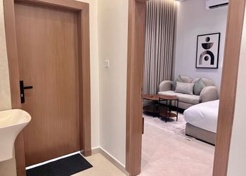 استديو بسرير ماستر ودخول ذاتي