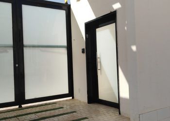 شاليه بمسبح ودخول ذاتي
