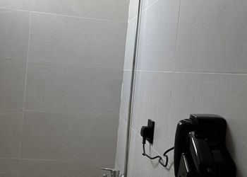 استديو بسرير ماستر وجلسة 