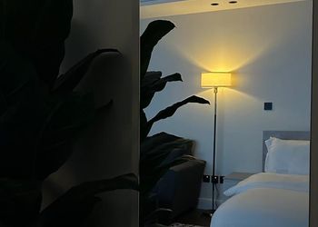 استديو بسرير ماستر وجلسة جانبية 