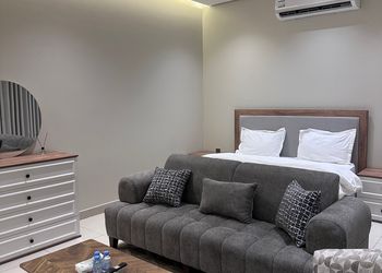 استديو بتصميم أنيق ودخول ذاتي