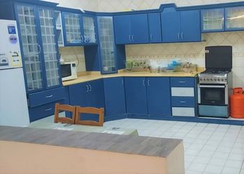 مزرعة بطراز شعبي وملحق خارجي