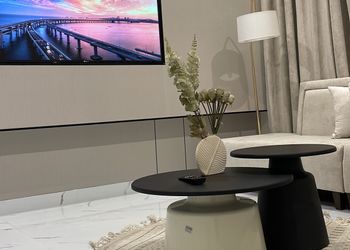 شقة بدخول ذاتي وصالة انيقة 