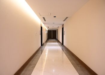 شقة بغرفتين نوم وصالة 