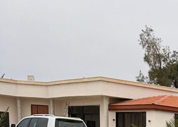 شاليه بمجالس واسعة وألعاب مائية 