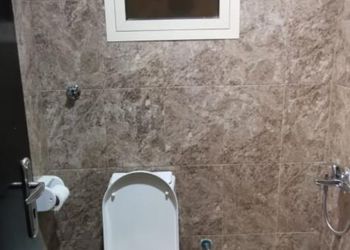 شقة بغرفتين نوم وصالة