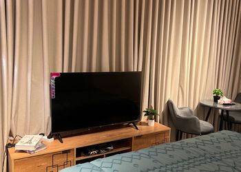 استديو بسرير ماستر