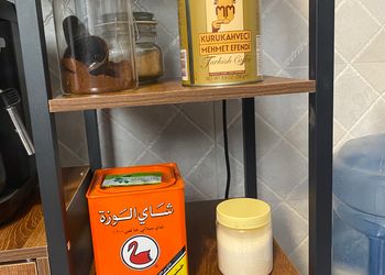 شقة بغرفة معيشة وغرفتين نوم 