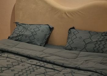 استديو بسرير ماستر