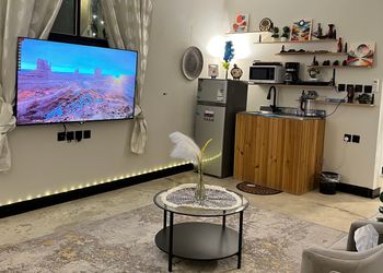 شقة بغرفة نوم وصاله مريحه