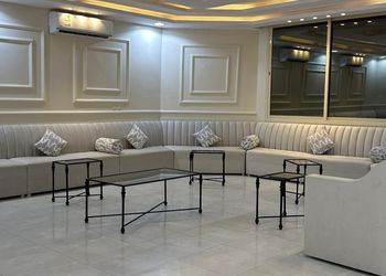 شاليه بمسطح اخضر