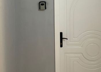 شقة بغرفة نوم وصالة 
