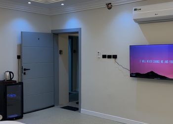 استديو هادئ بسرير ماستر