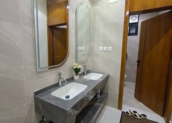 استديو بسريرين فردية