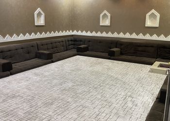 شالية بجلسة خارجية والعاب اطفال