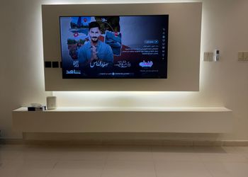 استديو بسرير ماستر وجلسة جانبية