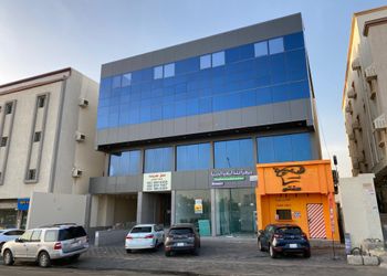 استديو باسرة فردية وبأثاث انيق