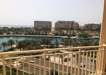 شقة بإطلالة مميزة على البحر 