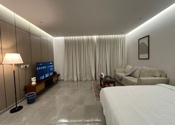 استديو هادئ بدخول ذاتي 