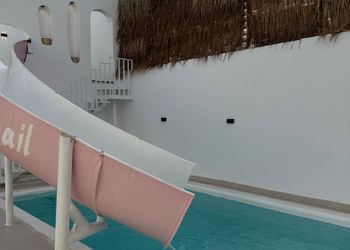 شالية بزحليقة مائية للكبار