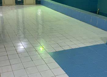 استراحة بمجلس وفناء خارجي 