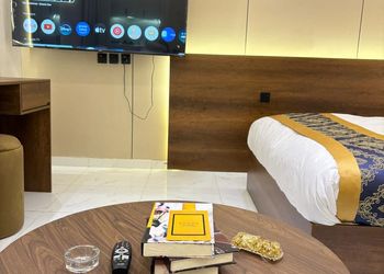 استديو هادئ بسرير ماستر 