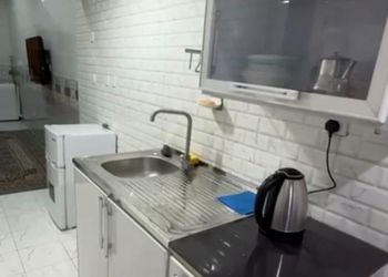 استديو بسرير فردي ومطبخ