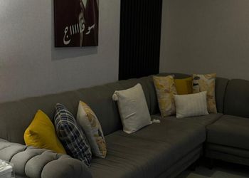 شقة بغرفة نوم ودخول ذاتي