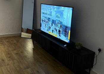 استديو هادئ بسرير ماستر 