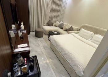 استديو هادئ بسرير ماستر 