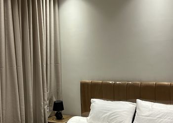 استديو بسرير ماستر