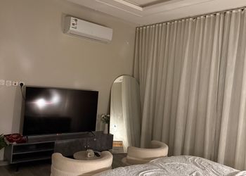 استديو بسرير ماستر ودخول ذاتي 