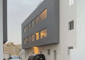 استديو هادئ بدخول ذاتي 