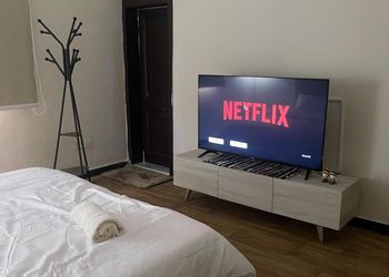 استديو هادئ بدخول ذاتي 