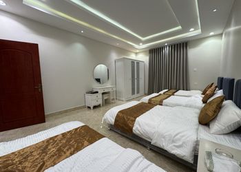 شقة فاخرة بغرفتين نوم وصالة